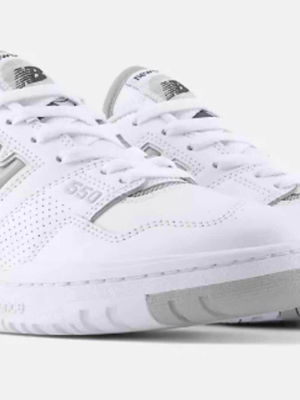 Size 8 Womens New Balance 550 - White with Slate Grey + White - Picture 2 of 4